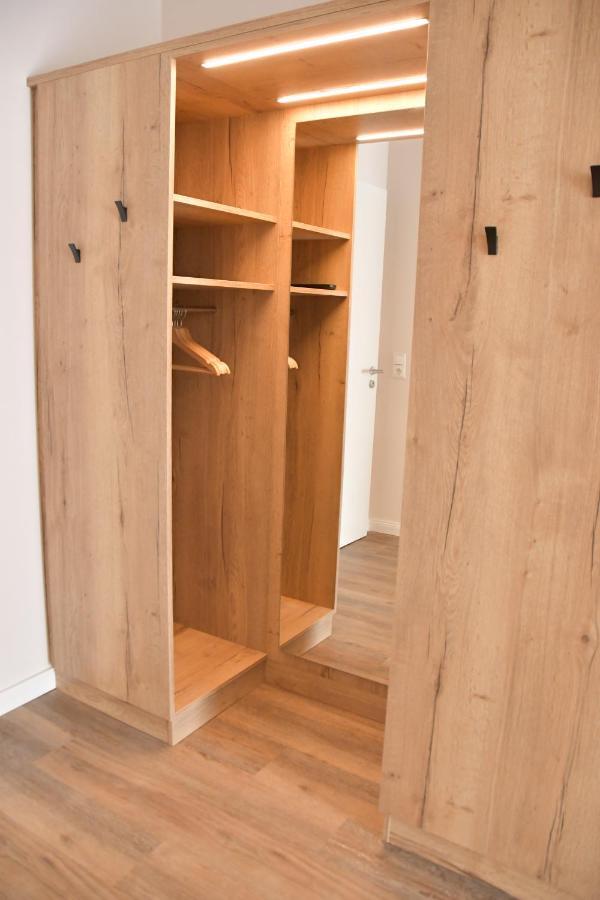 Landhaus Hamester - Hotel & Restaurant Basthorst  エクステリア 写真